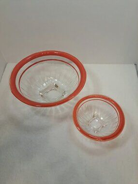 VINTAGE HAZEL-ATLAS ROLLED EDGE NESTING/MIXING BOWLS CRISSCROSS PATTERN. RED RIM